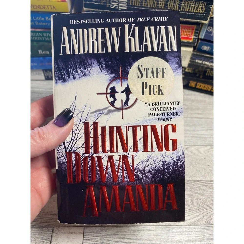 Hunting Down Amanda by Andrew Klavan 2000‎ Thriller Mystery Paperback Book